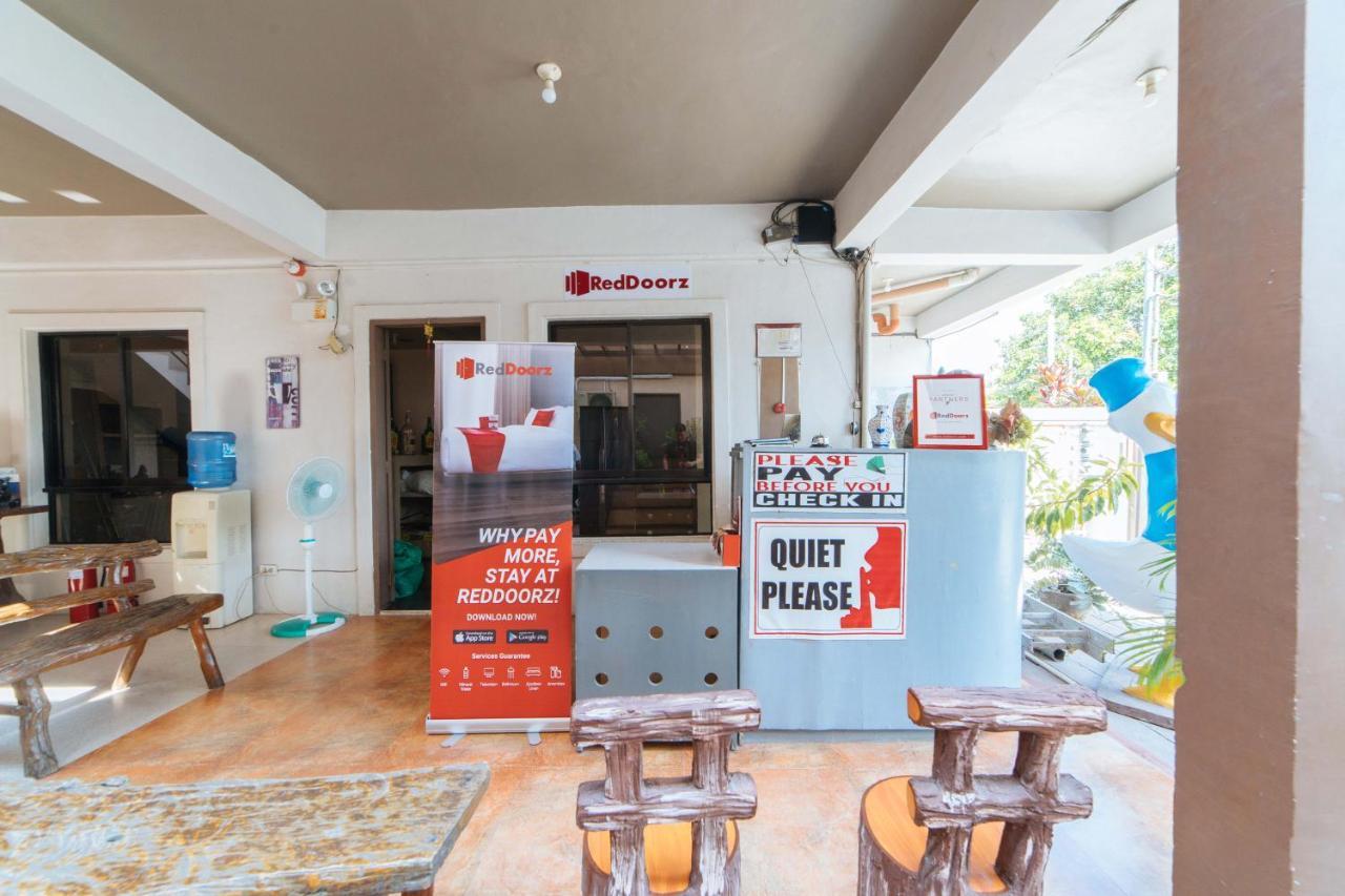 ホテル レッドドアーズ アット アパレンテ ゲンサン【スタッフワクチン接種済み】 General Santos City エクステリア 写真